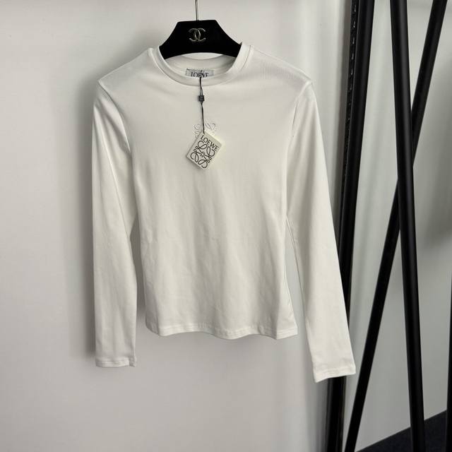 Style No. 20255899 Loew* new chest logo embroidered long-sleeved T-shirt, white