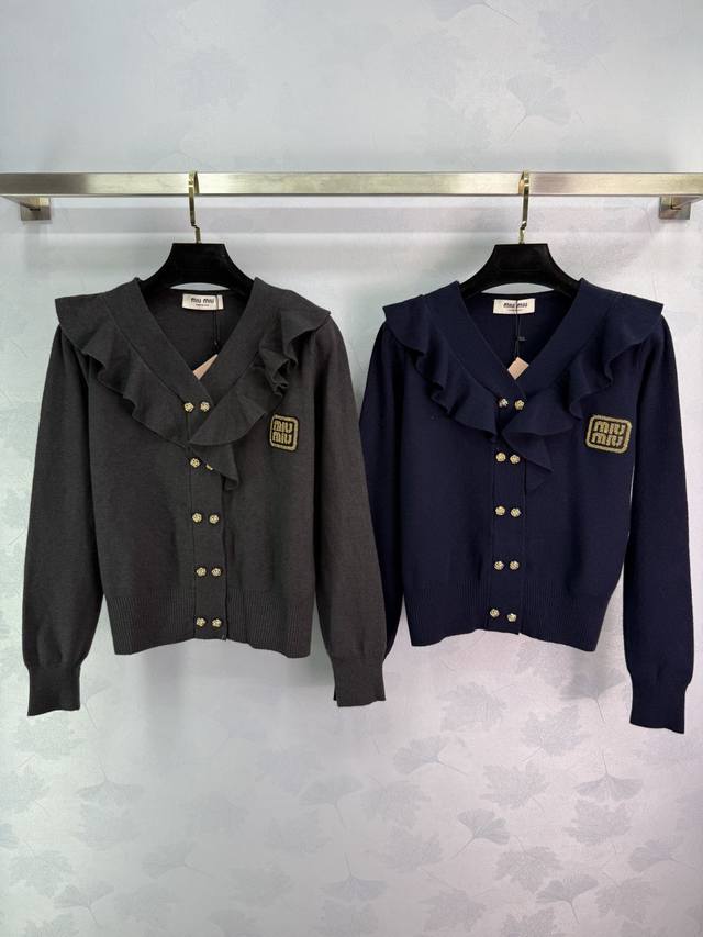 Miu*25 new autumn and winter V-neck knitted cardigan with ruffled design and gol