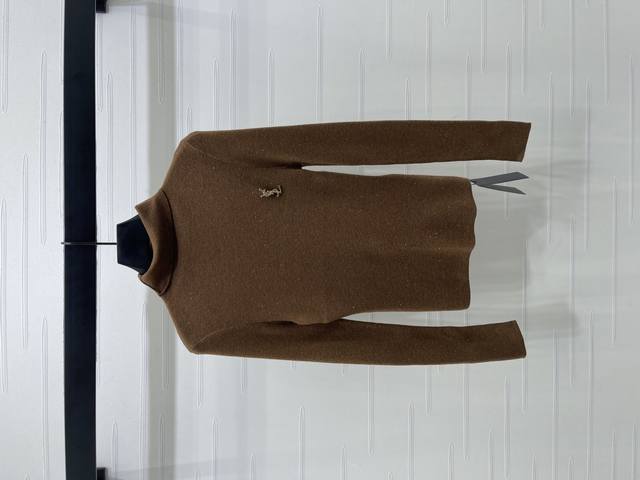 New, original, high-quality Ysl* 2025 Early Fall collection! Turtleneck knit to