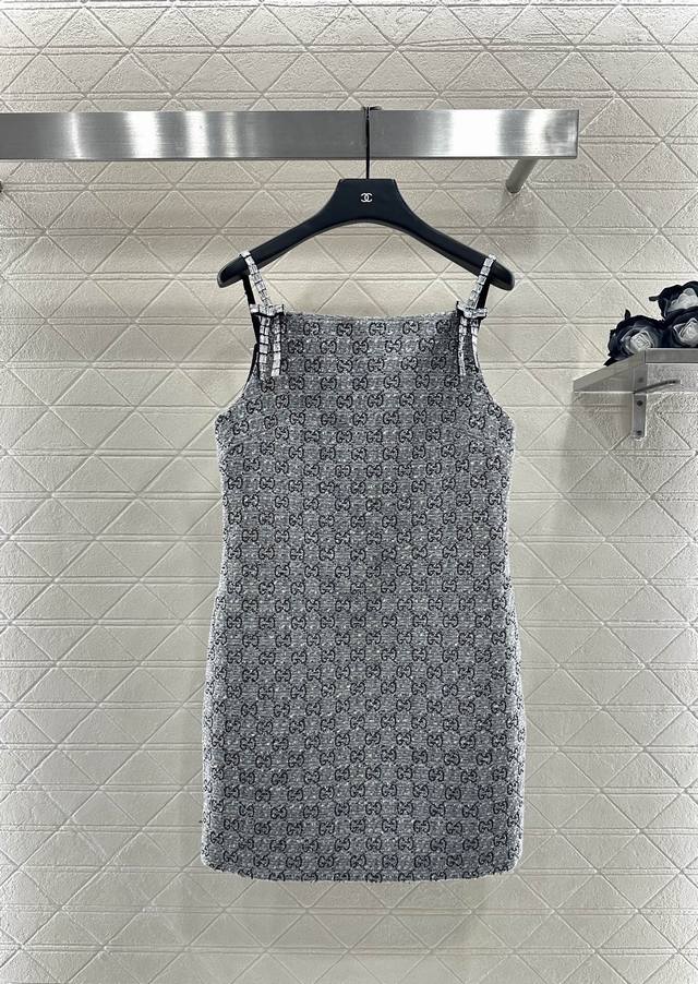 Gucc* 2025 New Arrivals Dress with Strapless Strapless Dress. Made from imported