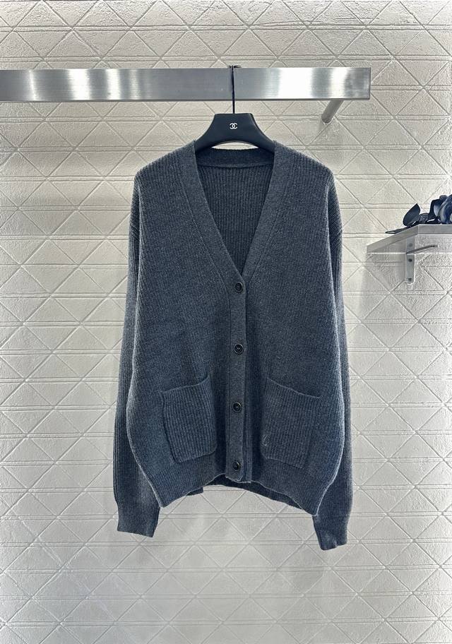 Louis Vuitto*2025 New Arrivals Oversized Letter Embroidered Pocket Knit Cardigan