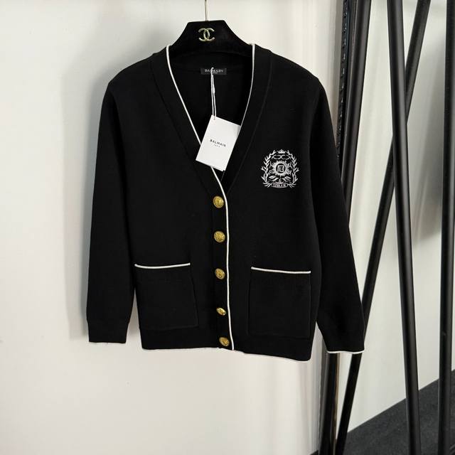 Style No. 20255847 Balmai* new badge logo embroidered single-breasted V-neck lo