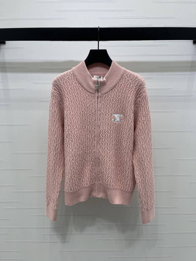 New, original, high-quality Celin* 2025 Early Fall collection! Stand-up collar