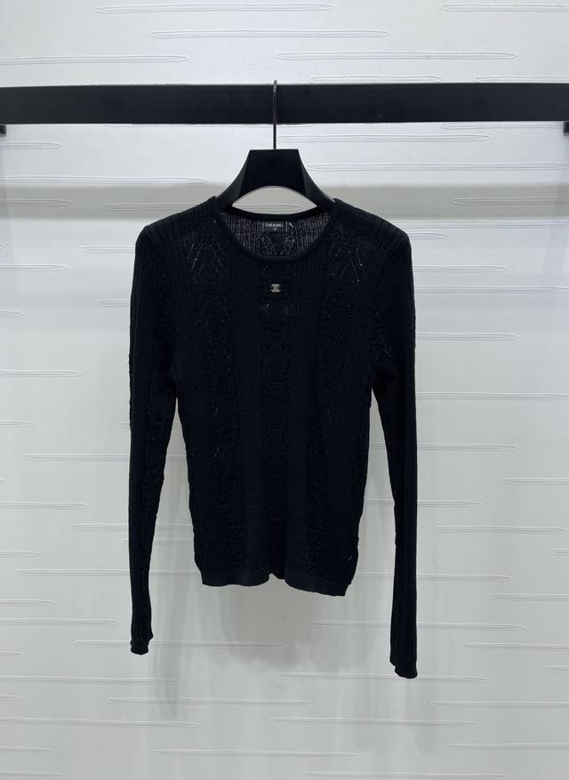 New, original, high-quality Chane* 2025 Early Fall collection! Crew-neck knitte