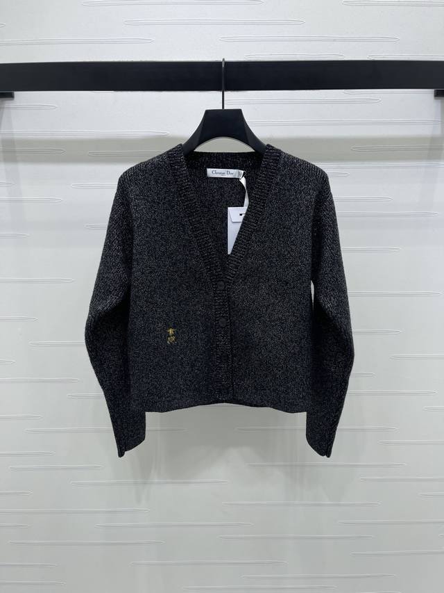 New, original, high-quality Dio* 2025 Early Fall Collection! Embroidered bee kn