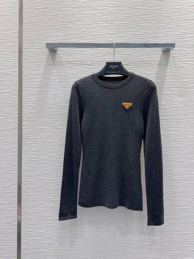 prad*2025Fw's new base layer shirt is luxurious, soft, stretchy, and comfortable