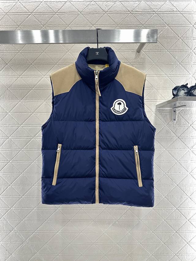 Moncle* 2025 New Arrivals: Stand-up Collar Contrast Color Down Vest. Made from c