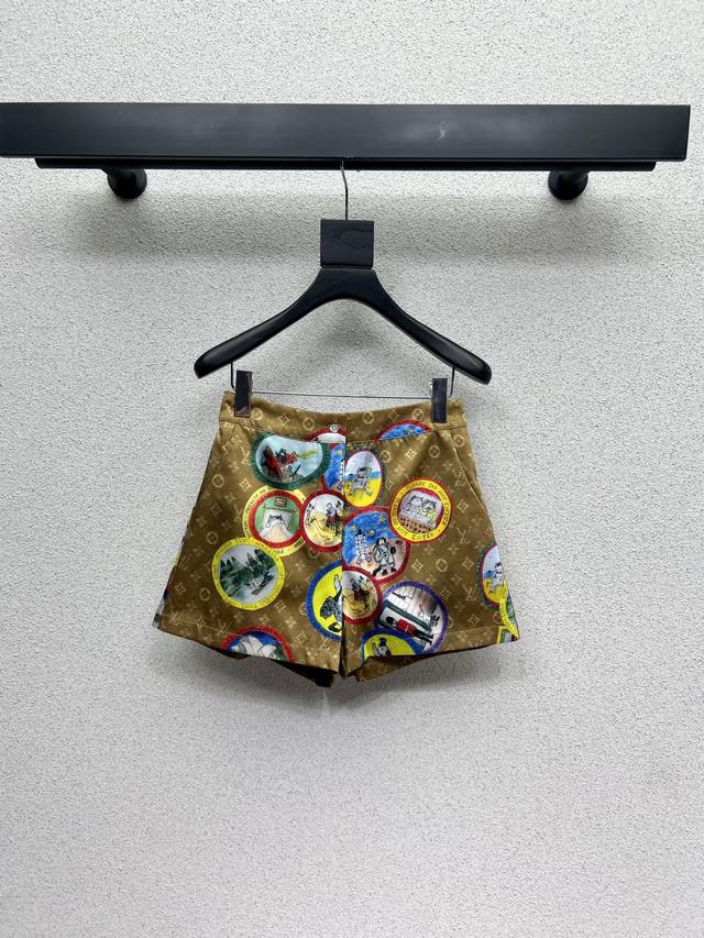 L series of cat shorts with infiltration technology and prints are simple yet lu