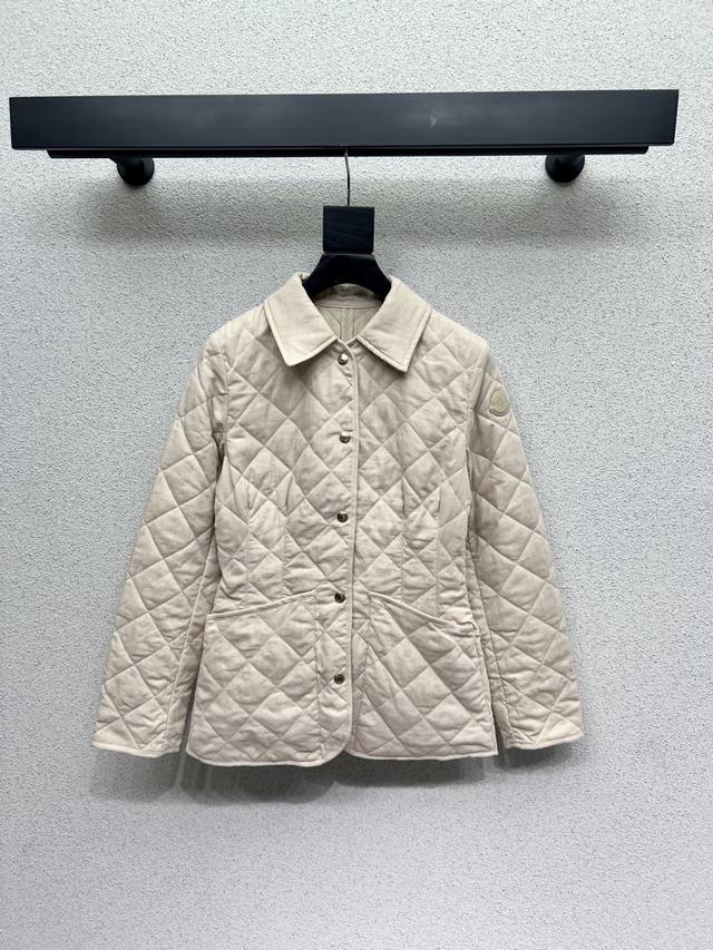 Moncler linen cotton jacket, custom molded with custom hardware, a fantastic fi