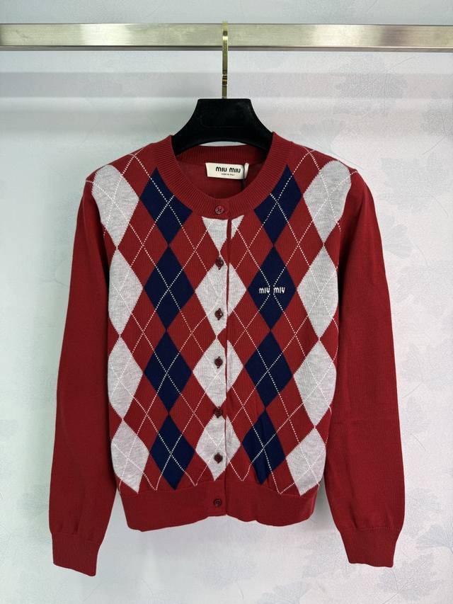 Miumi* 2025 Early Fall new diamond-patterned round-neck knitted cardigan. Woven