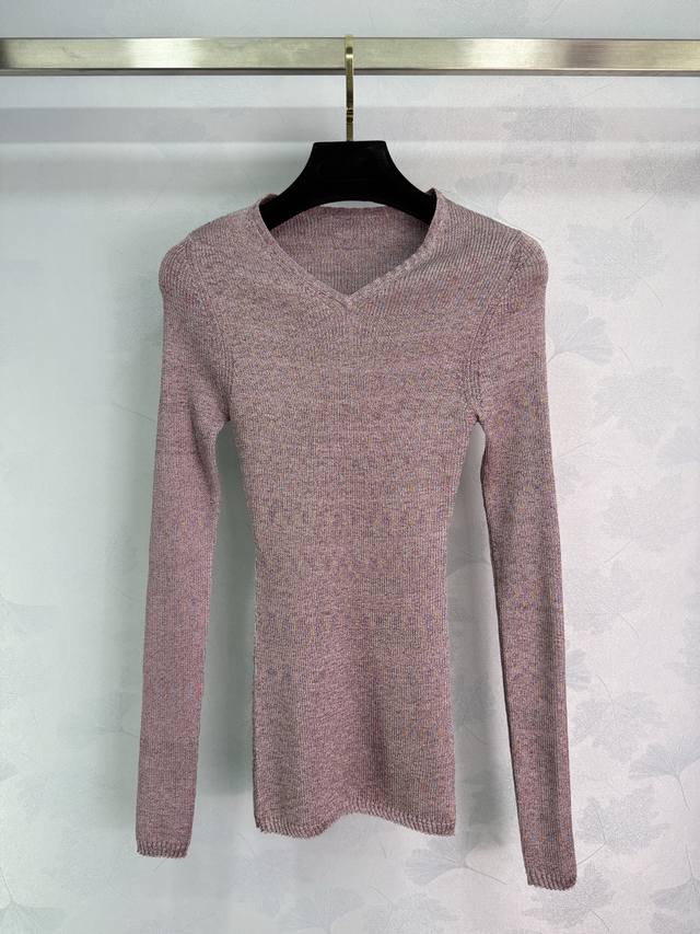 Miu*25 new fall/winter V-neck sweater with a pink gradient jacquard design and b