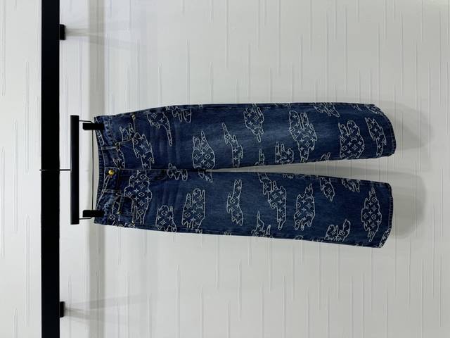 New, original, high-quality Louis Vui*Ton 2025 Early Fall collection! The same