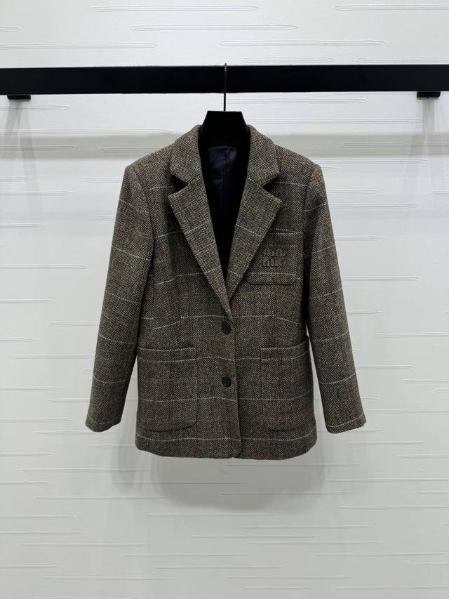 New, original, high-quality, Miumi* 2025 Early Fall collection! Checkered blaze