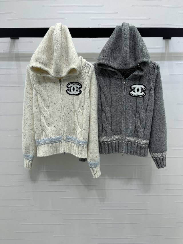 New, original, high-quality Chane* 2025 Early Fall collection! Double-C hooded