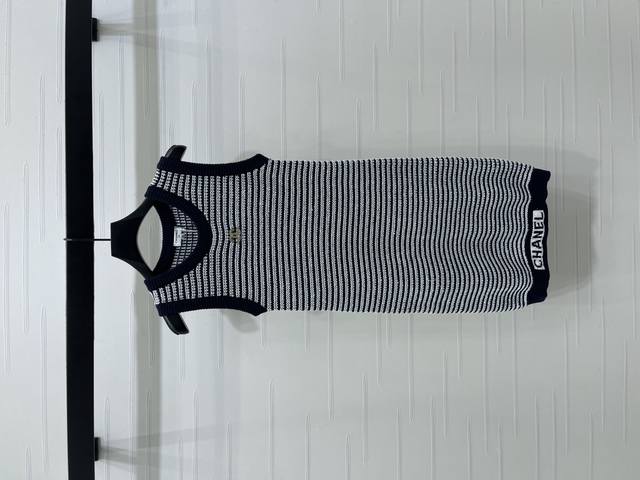 New, original, high-quality Chane* 2025 Early Fall collection! Sequined striped