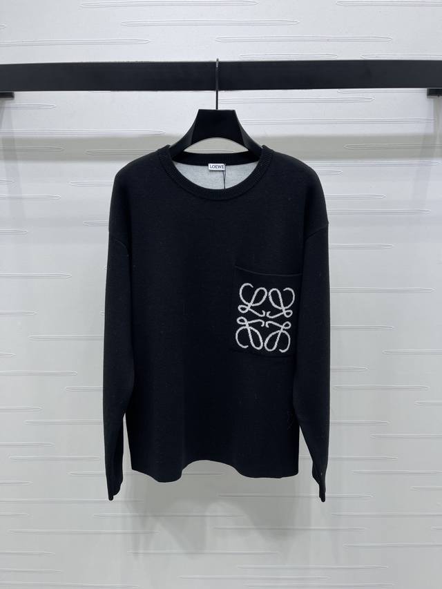 New, original, high-quality Loew* 2025 Early Fall collection! Crew-neck jacquar