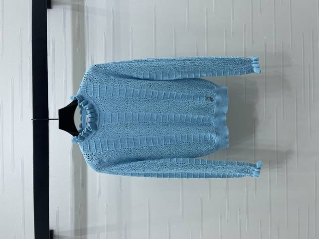 New, original, high-quality Chane* 2025 Early Fall collection! Long-sleeved pul