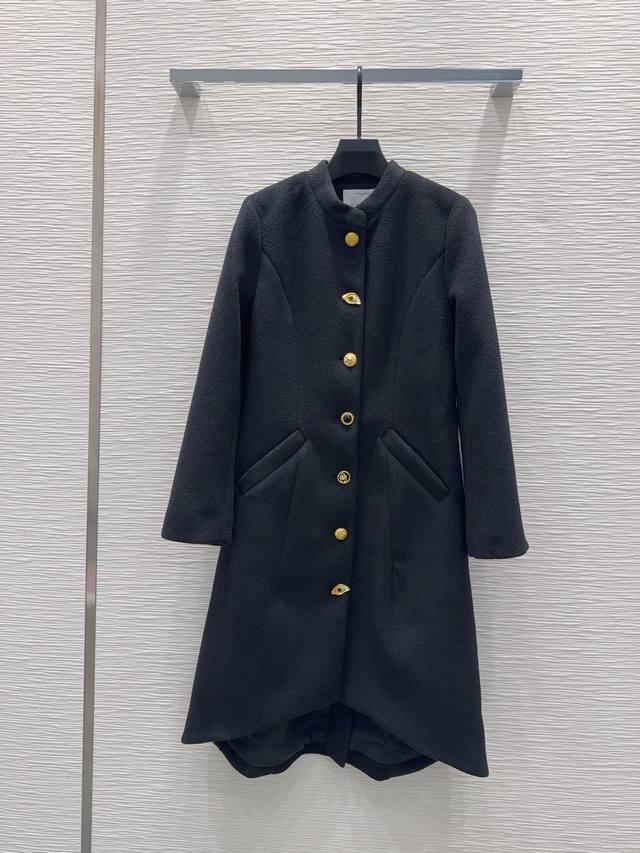 Schiapare*Lli's new 2025Fw long coat features a classic design that's refined an