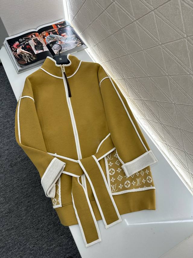 Louis Vuitto*2025 New Arrivals Lapel Jacquard Belt Coat Custom Yb cotton and nyl