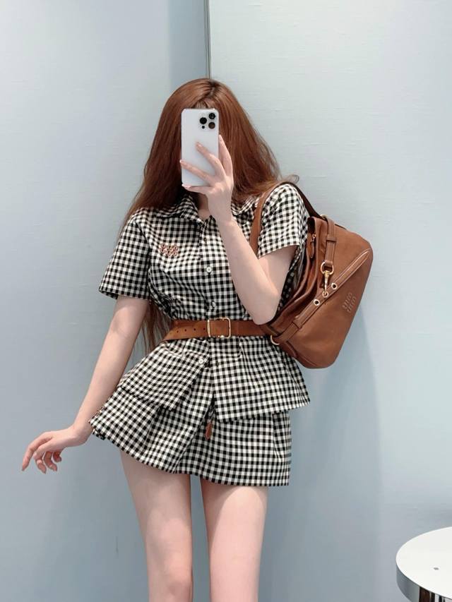 Miumi* 25Ss new spring and summer black and white small plaid short-sleeved shir