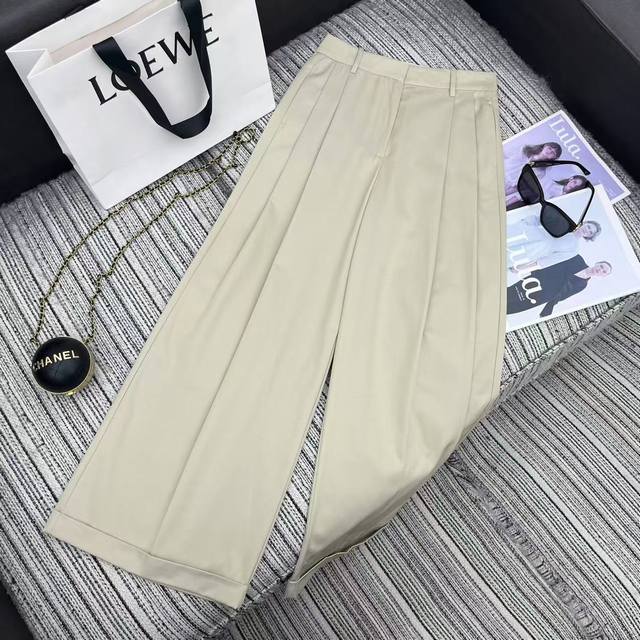 Highly recommend the 25th year early autumn series Loe* new style suit wide leg