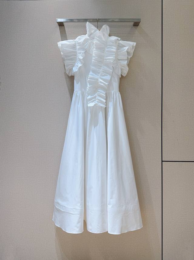 D's new product recommendation~~ A solid-color long dress with delicate ruffles