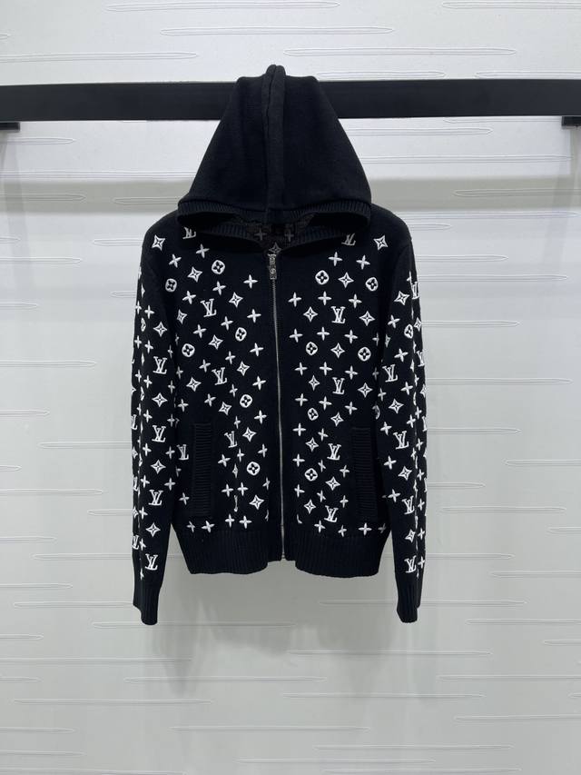 New, original, high-quality Louis Vui*Ton 2025 Early Fall Collection! Embroider
