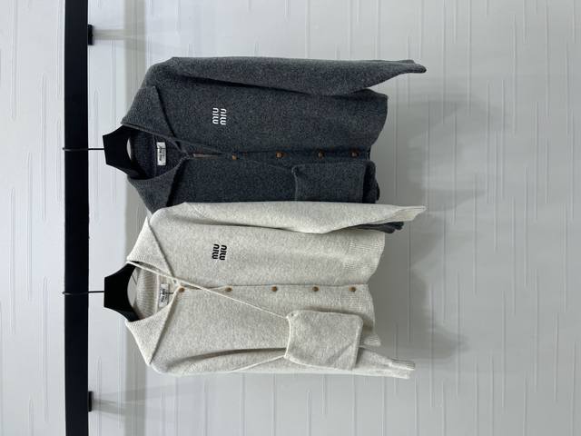 New, original, high-end quality, Miumi* 2025 Early Fall collection! Lapel knitt