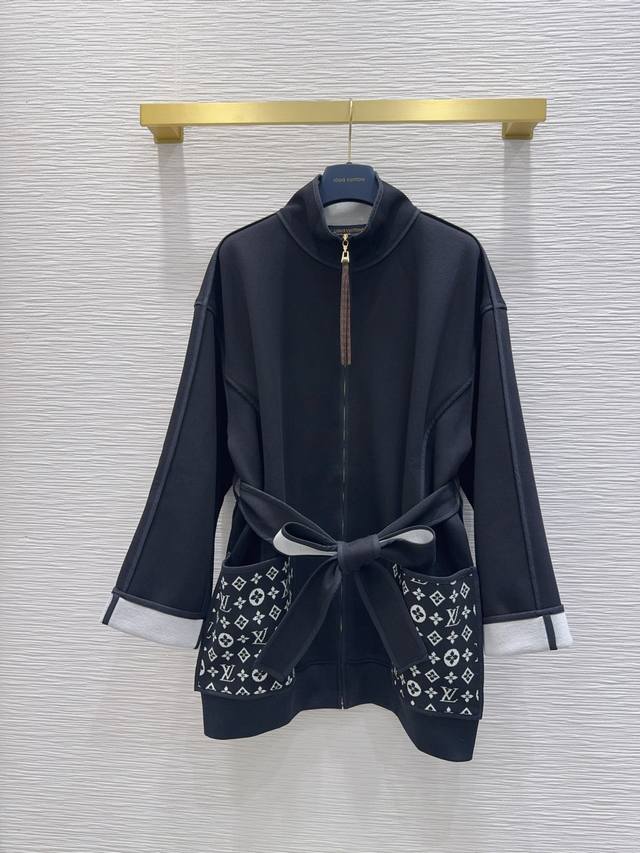 Louis Vuitto*2025Fw latest fashion jacket, classic and stylish, with a natural a