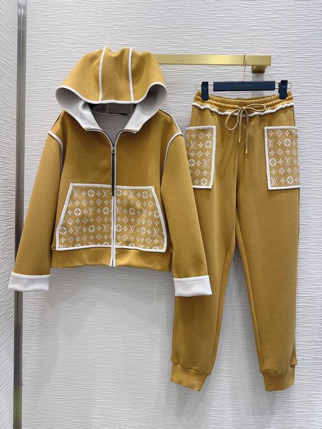 Louis Vuitto*2025Fw latest fashion suits are classic and stylish, with a natural