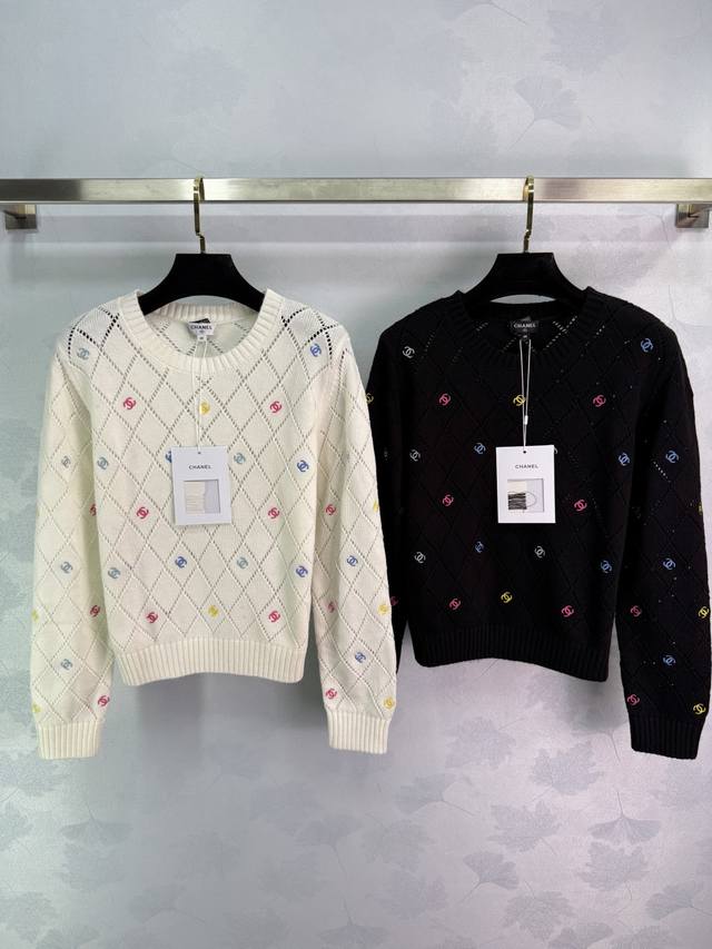 Chane* 2025 Early Fall new round-neck long-sleeved top, custom-woven from YB woo