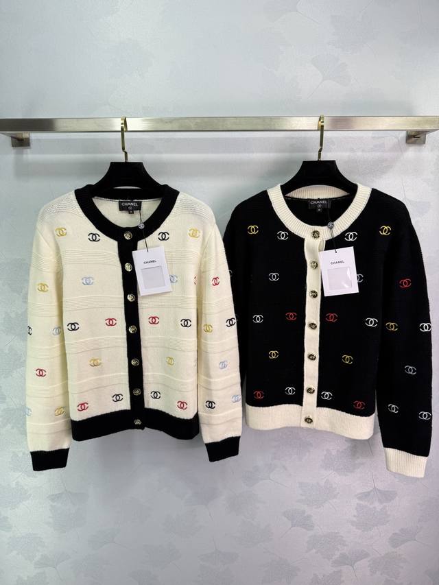 Ch* 2025 Early Fall new embroidered double C round-neck long-sleeved cardigan! C