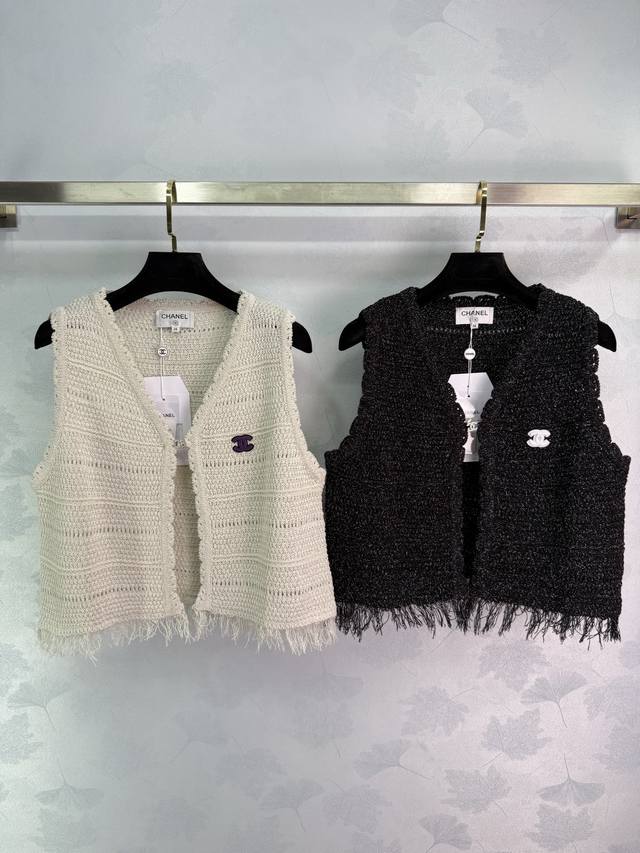 Ch* New 2025 Early Fall lace V-neck knitted vest! Custom-woven from a wool blend