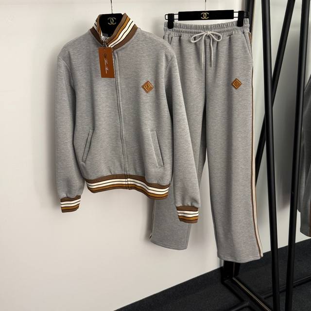 Style No. 20255740 Loro piana*Lp new sports suit, Lp leather label decorated st