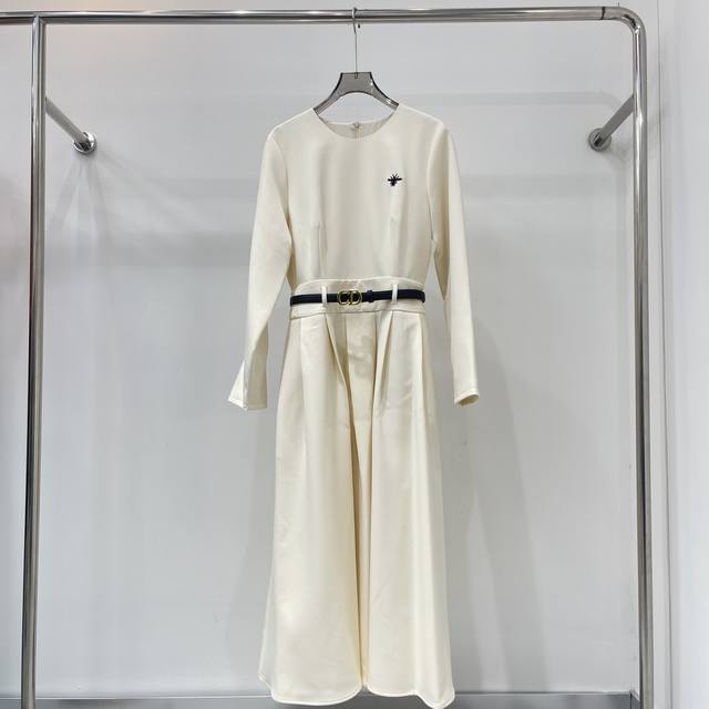 Dior 2025 new round neck dress with bee embroidery decoration and belt design, s