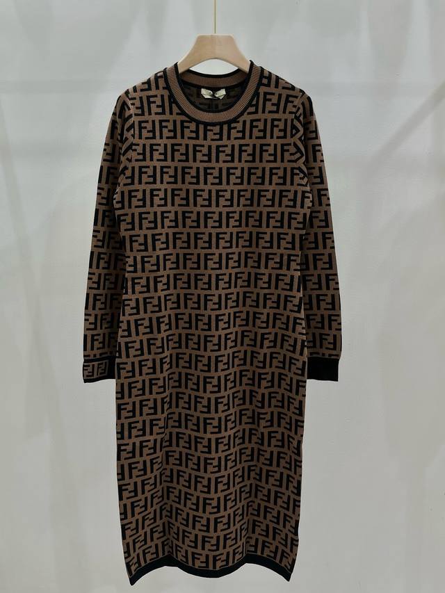 Fendi dress | 25 early autumn new round neck classic double F monogram logo jac