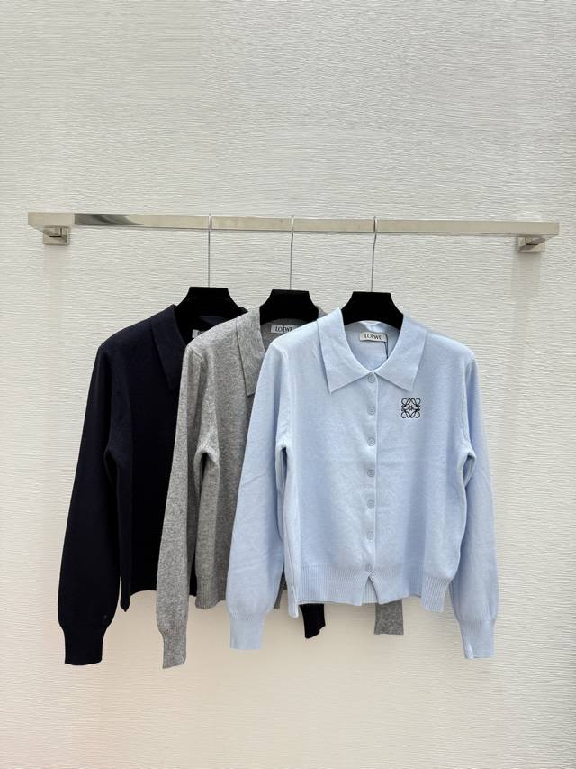 Lo's early autumn new solid color lapel knitted long-sleeved cardigan Color: blu