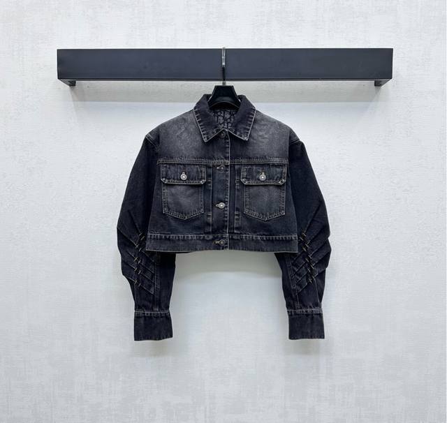 Dio*2025 New Arrivals: Short, oversized denim jacket, custom-made with imported