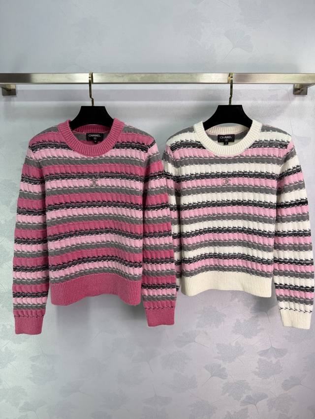 Ch* 2025 Early Fall new striped knitted top, custom-woven from cashmere yarn. Co