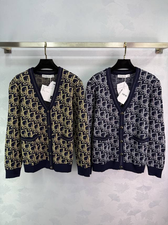Dio* 2025 Early Fall new monogram logo knitted long-sleeved V-neck cardigan. Cus