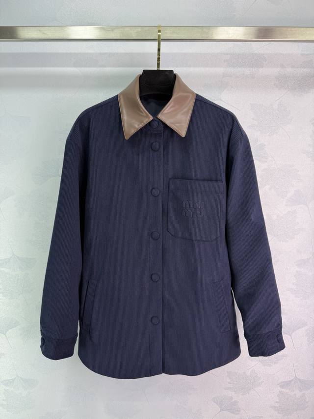 Miu*25 new corduroy leather lapel shirt jacket. This Miu-themed outfit is perfec