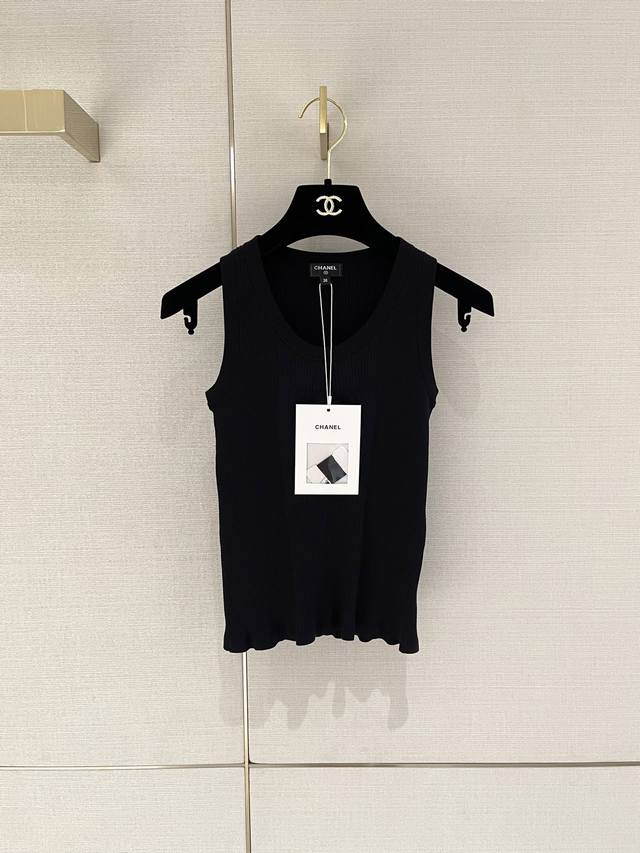 Premium Edition! 100% Original. Chanel 25B Heart Jacquard Knit Vest . Fully cus