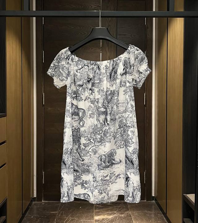 New Arrival! This short dress, from the Dior Limited Edition collection, featur