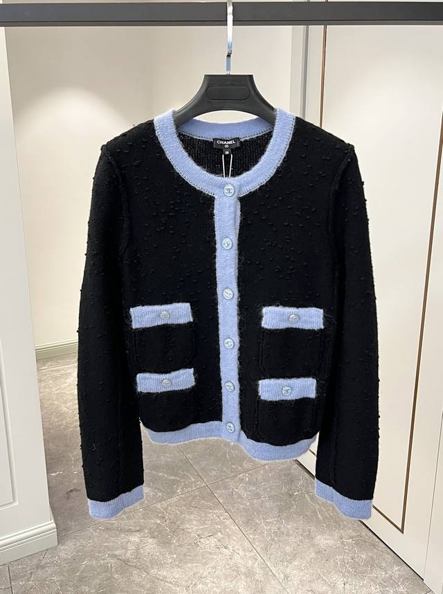 chanl 25B Authentic channel quantity is limited The same series of cardigans are