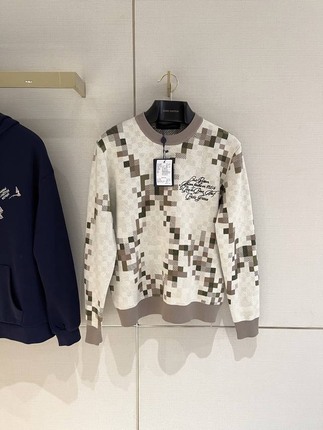New Arrival! New Arrival! 's exclusive fall hit! The Lv Snakoflage jacquard cr