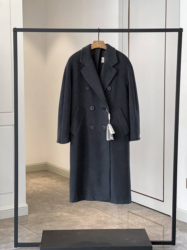 101801 Classic Wool Coat in Iron Gray Exclusive Edition Truly a Top-Rated Coat o