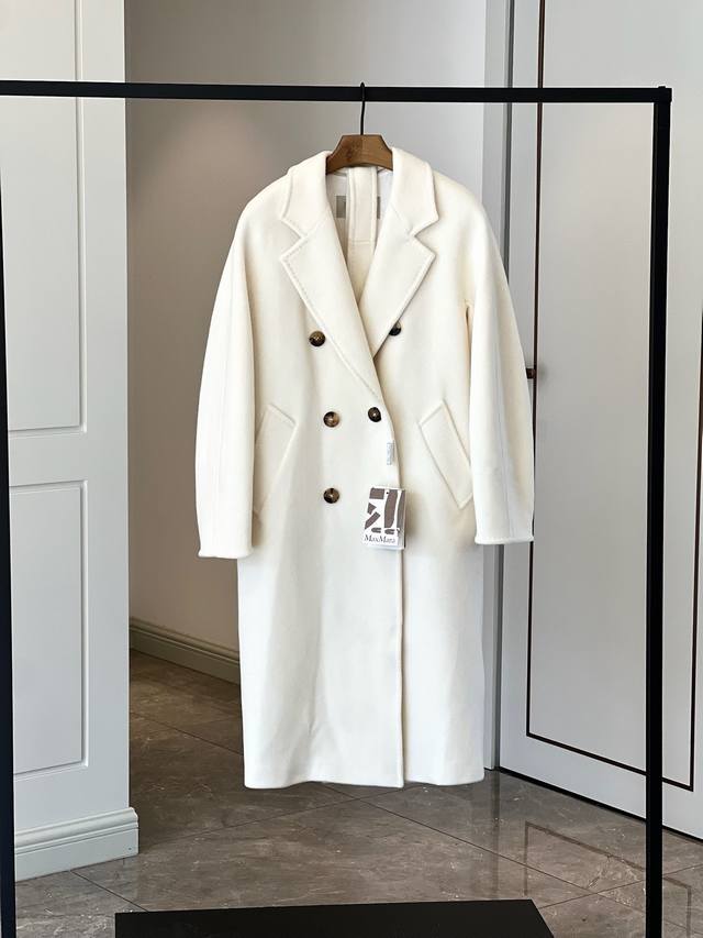 101801 Classic wool coat cream white Exclusive version really kills the market t
