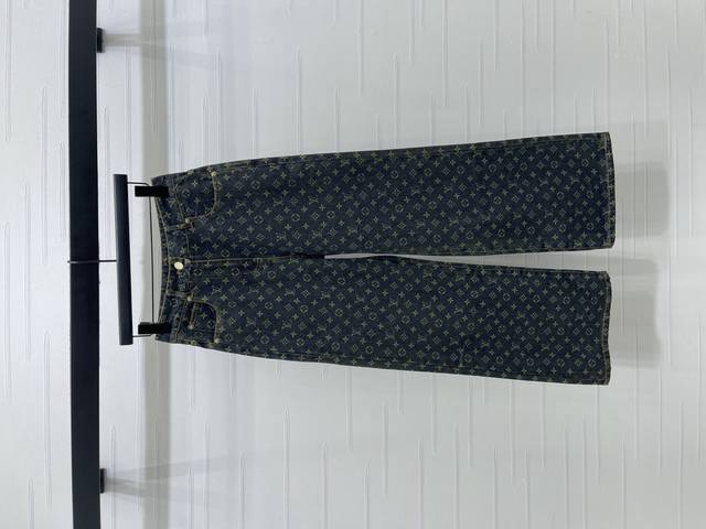 New, original, high-quality Louis Vui*Ton 2025 Early Fall collection! Laser den