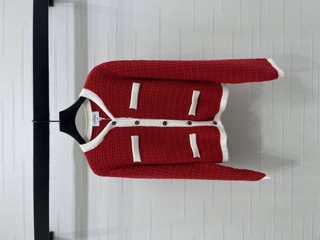 New, original, high-quality Chane* 2025 Early Fall collection! This plaid round