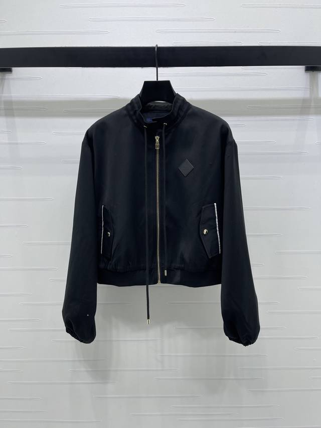 New, original, high-quality Louis Vui*Ton 2025 Early Fall collection! Round-nec